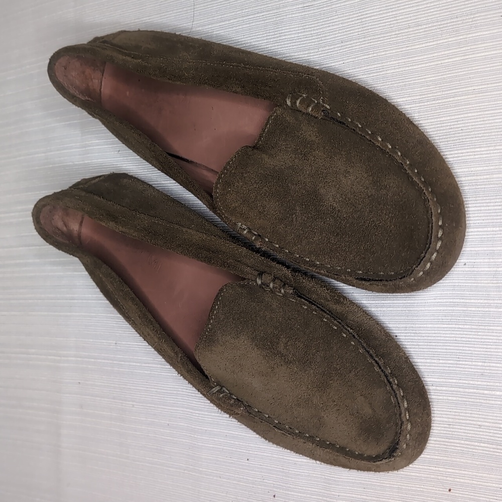 Sz EU 38.5/ US 8 Olive M. Gemi Suede Driving Loafers
